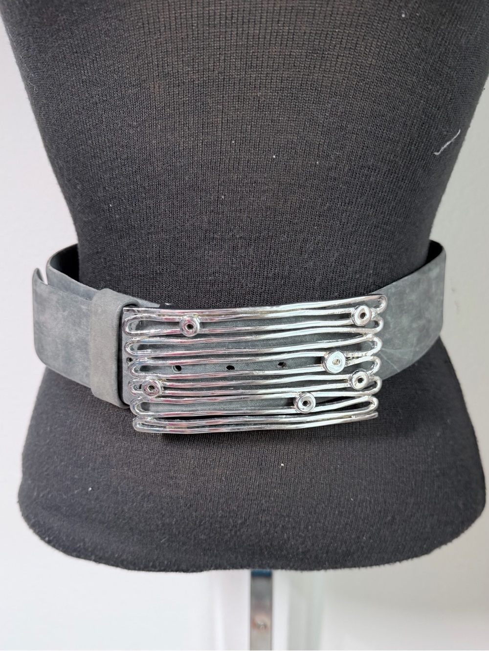 Vera Gray Wide Waist Belt Modern Silver Statement Buckle Size S